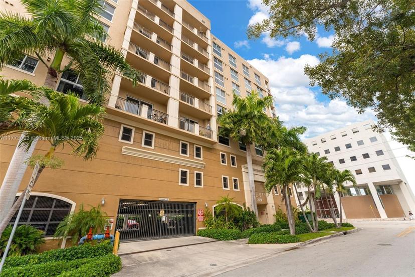 Picture of 2650 SW 37Th Ave # 804, Miami FL 33133
