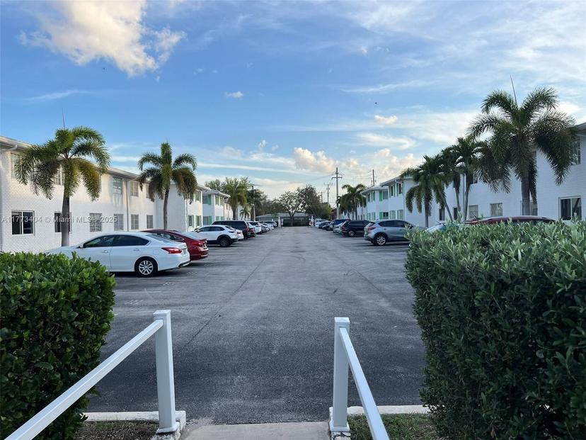 Picture of 1821 NE 62Nd St # 428, Fort Lauderdale FL 33308