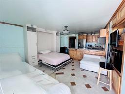 Picture of 900 Bay Dr # 2, Miami Beach, FL 33141