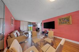 Picture of 901 Colony Point Cir # 509, Pembroke Pines, FL 33026