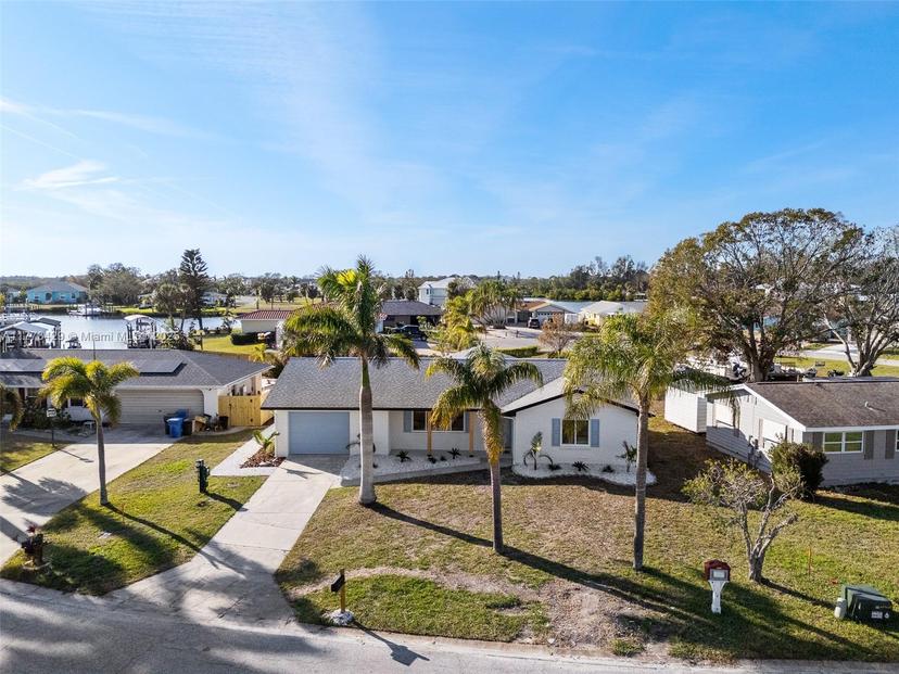 Picture of 105 12Th St Sw, Other City - In The State Of Florida FL 33570