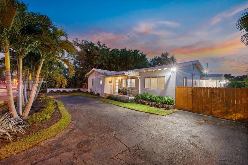 Picture of 74 NE 103Rd St, Miami Shores FL 33138