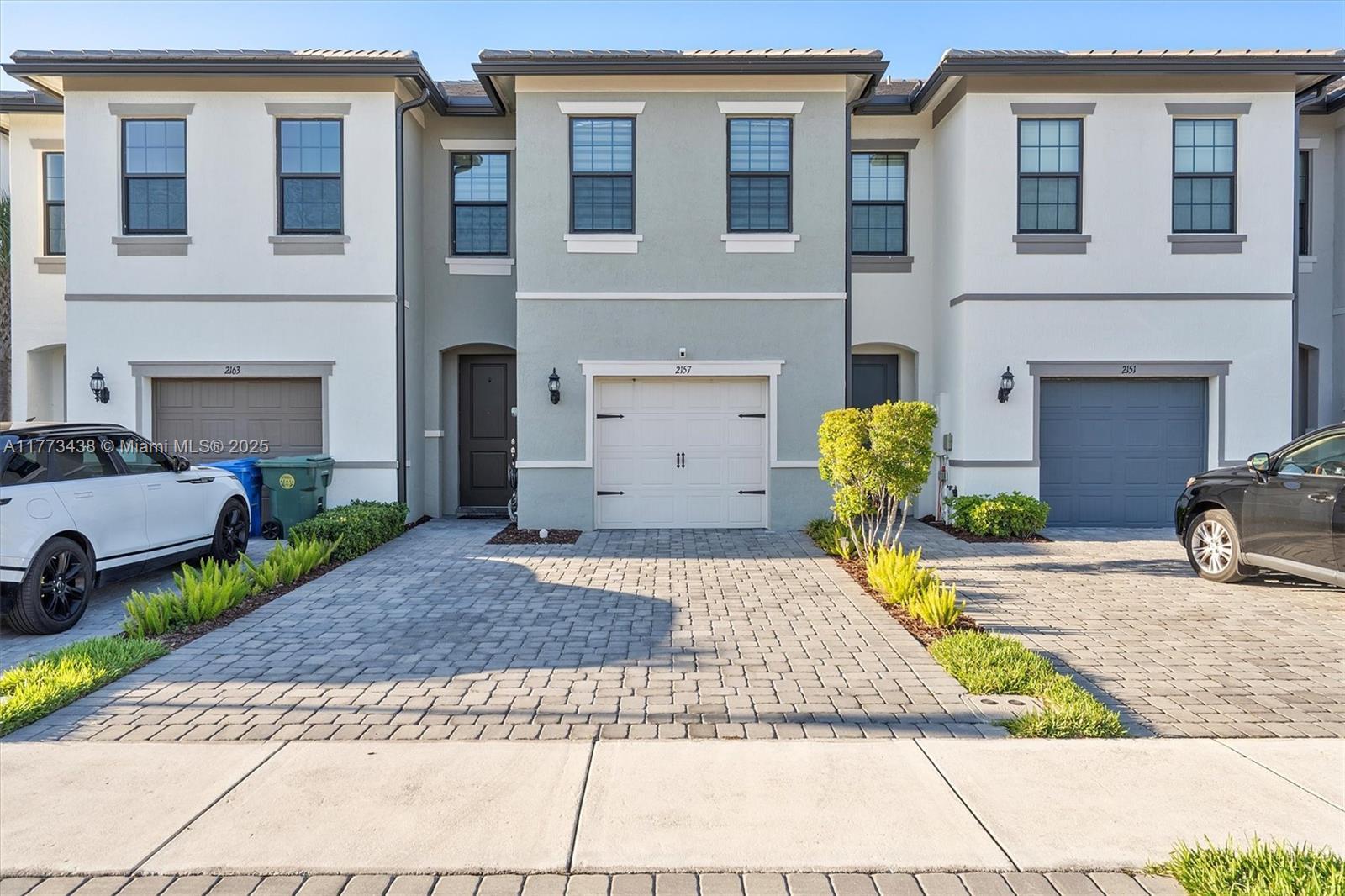 Picture of 2157 S Appleton Cir S # 2157, Oakland Park, FL 33309