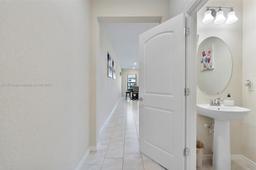 Picture of 2157 S Appleton Cir S # 2157, Oakland Park, FL 33309
