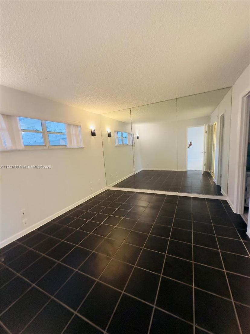Picture of 6191 SW 37Th St # 110, Davie FL 33314