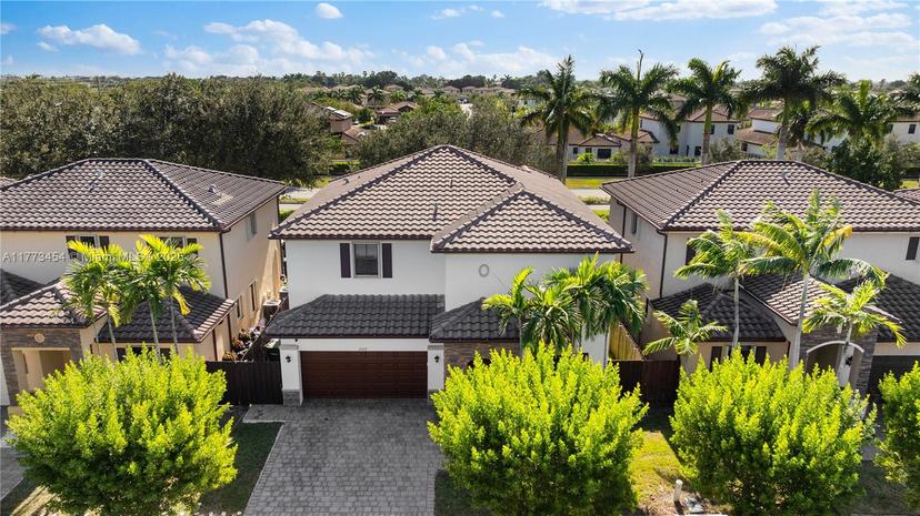 Picture of 2742 NE 1St St, Homestead FL 33033