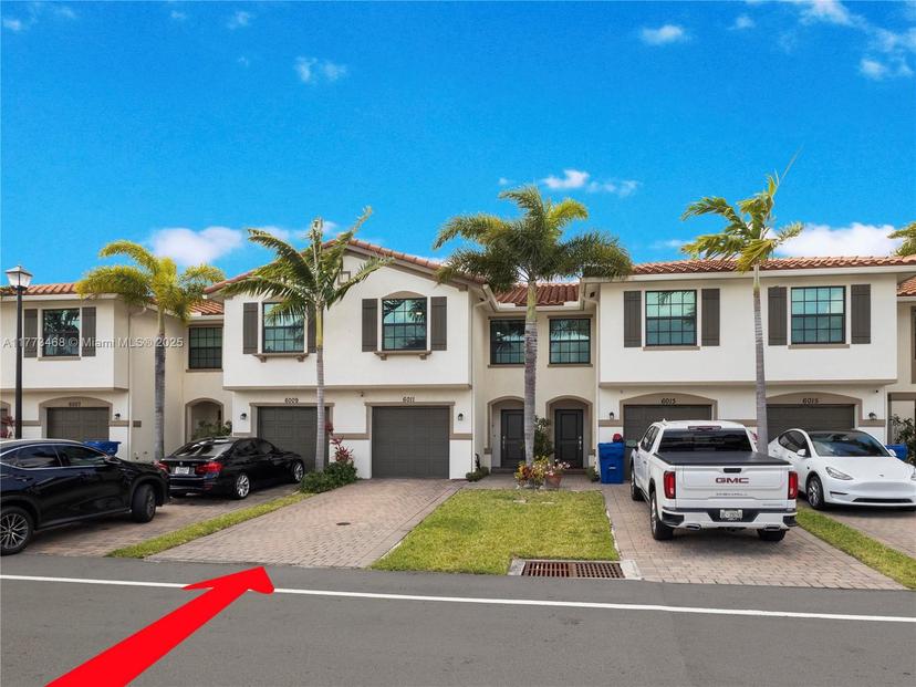 Picture of 6011 Woods Edge Cir # 6011, Riviera Beach FL 33410