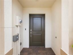 Picture of 6011 Woods Edge Cir # 6011, Riviera Beach, FL 33410
