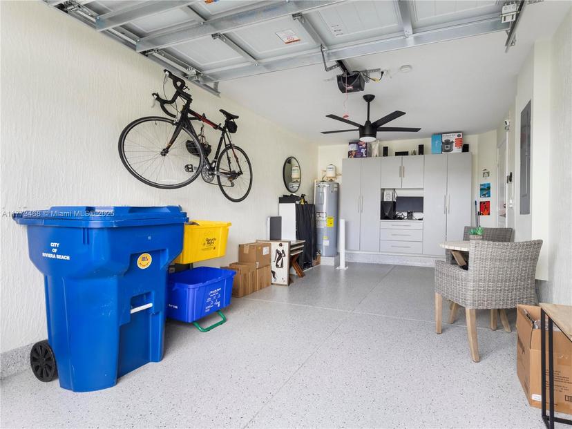 Picture of 6011 Woods Edge Cir # 6011, Riviera Beach FL 33410