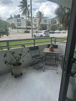 Picture of 1080 94 St # 110, Bay Harbor Islands, FL 33154