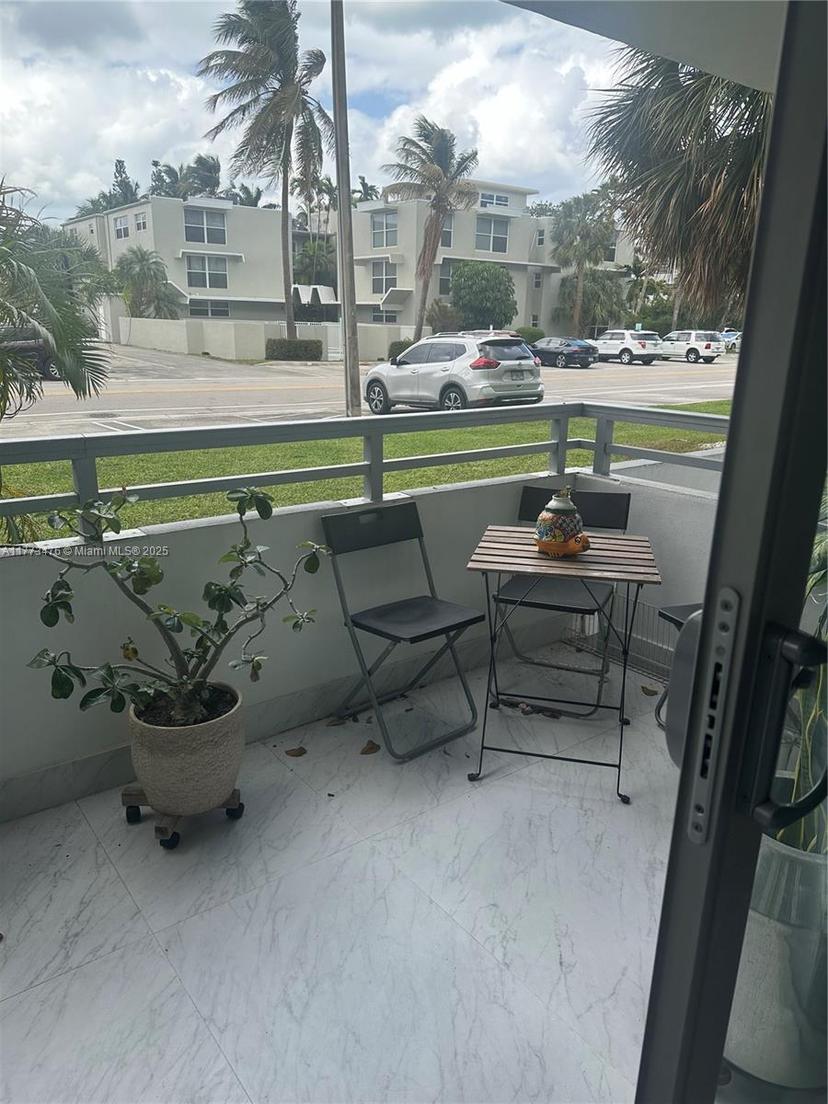 Picture of 1080 94 St # 110, Bay Harbor Islands FL 33154