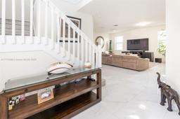 Picture of 10572 W 35Th Way, Hialeah, FL 33018
