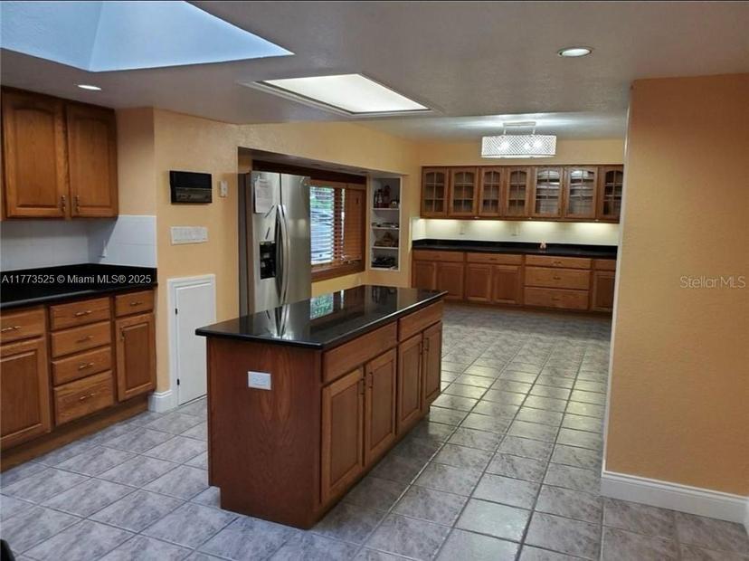 Picture of 1950 S Tanner Road, Orlando FL 32820