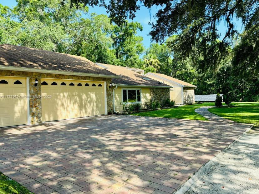 Picture of 1950 S Tanner Road, Orlando FL 32820