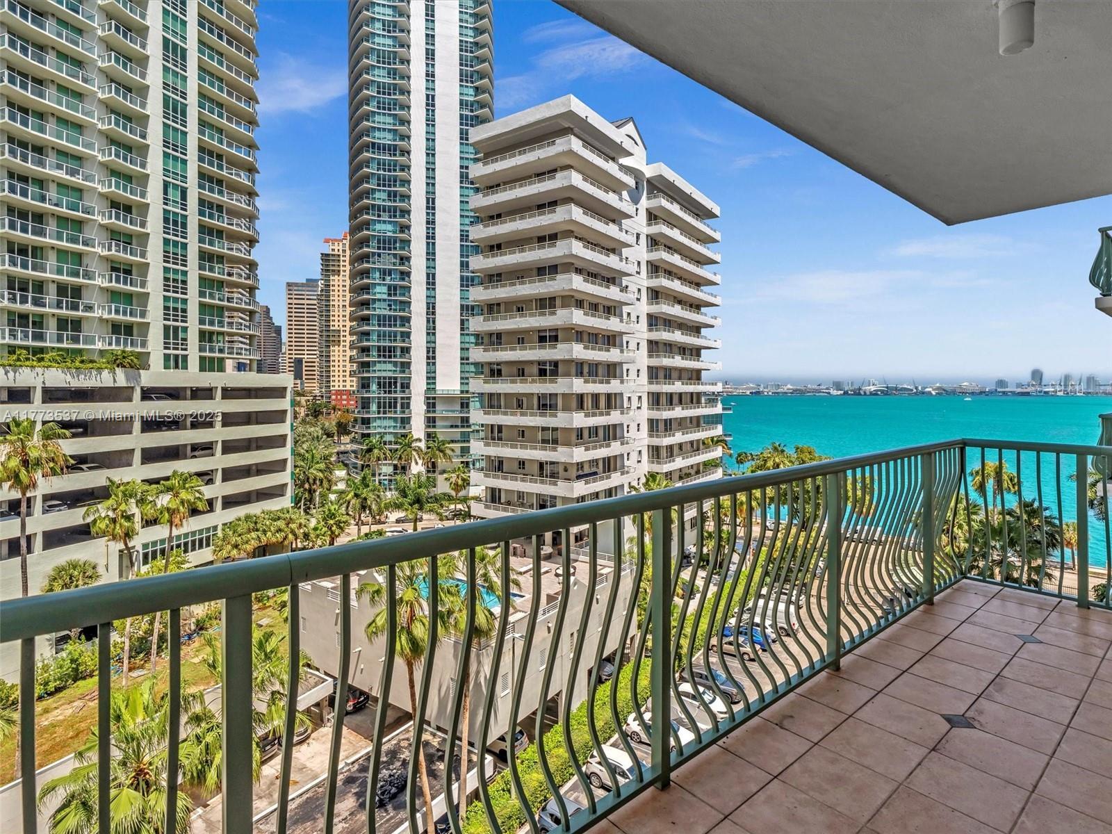 Picture of 1408 Brickell Bay Dr # 816, Miami, FL 33131