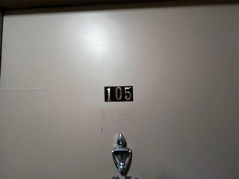 Picture of 8411 NW 8Th St # 105, Miami FL 33126