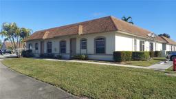 Picture of 11975 Sturbridge Ln, Wellington, FL 33414