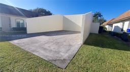 Picture of 11975 Sturbridge Ln, Wellington, FL 33414