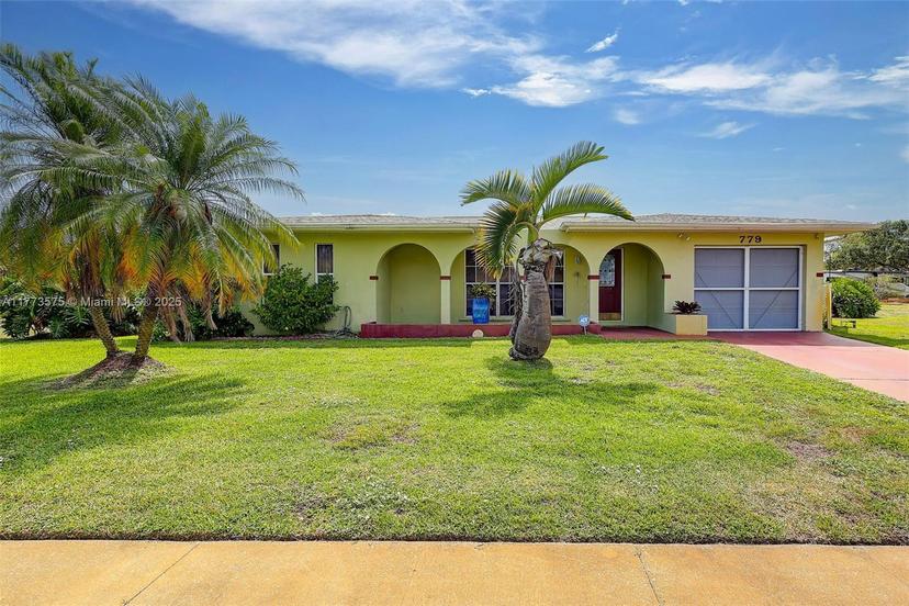 Picture of 779 SW Ravenswood Ln, Port St. Lucie FL 34983