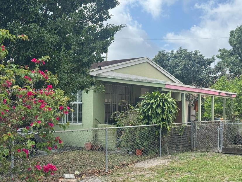 Picture of 9100 Broad Manor Rd, Miami FL 33147
