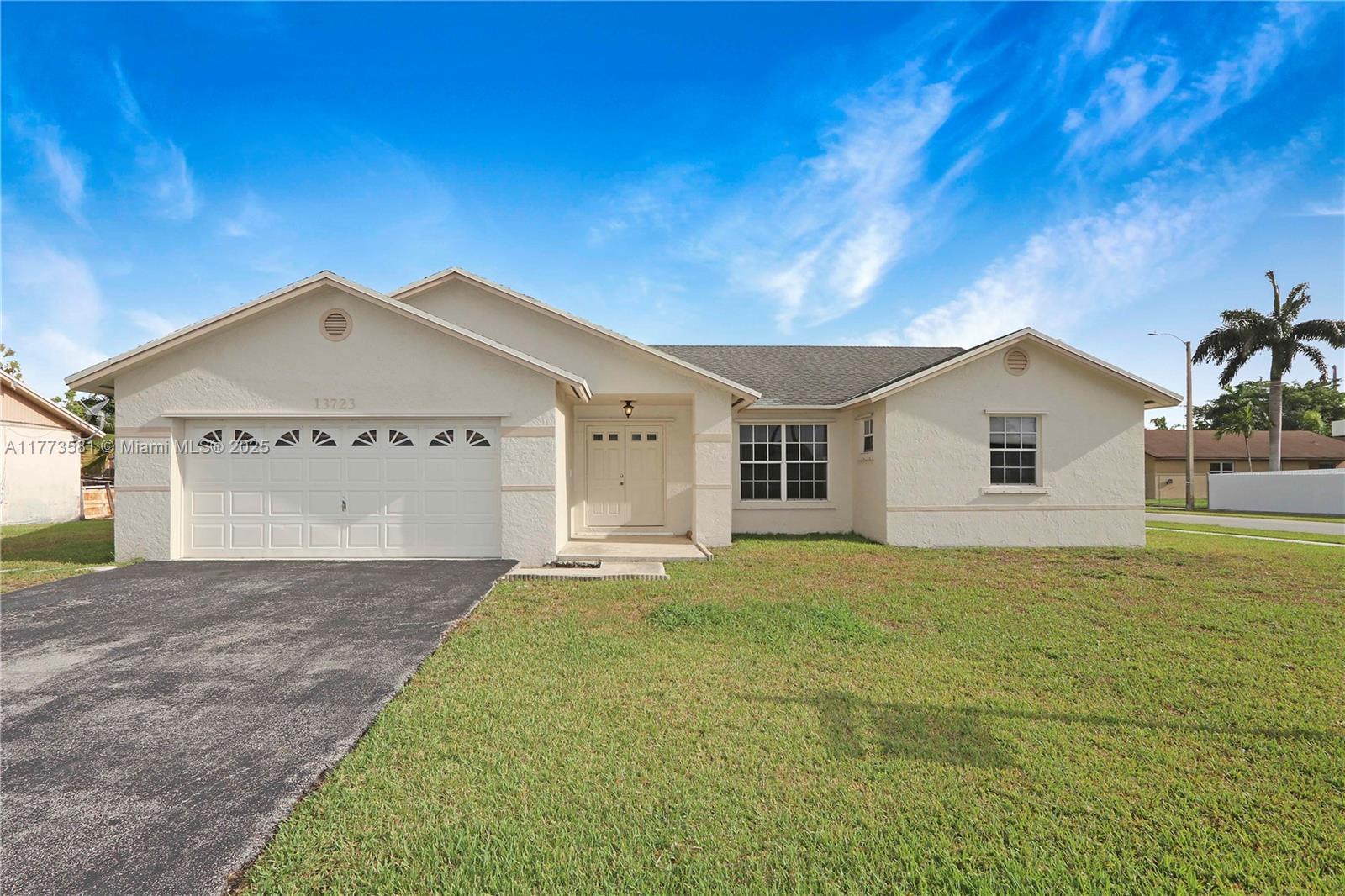 Picture of 13723 SW 282Nd Ter, Homestead, FL 33033