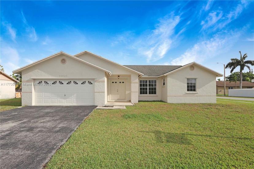 Picture of 13723 SW 282Nd Ter, Homestead FL 33033