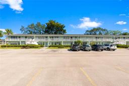 Picture of 10 Oakridge B # 10, Deerfield Beach, FL 33442