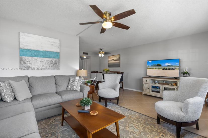 Picture of 10 Oakridge B # 10, Deerfield Beach FL 33442