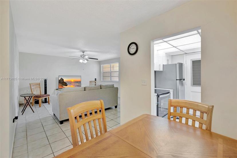 Picture of 1395 NE 167Th St # 104, Miami FL 33162