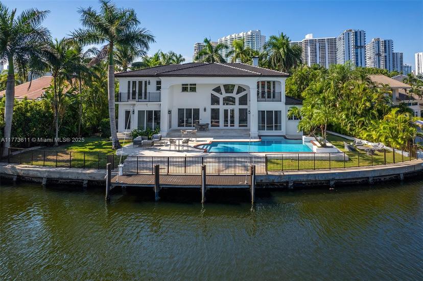 Picture of 455 Centre Is, Golden Beach FL 33160