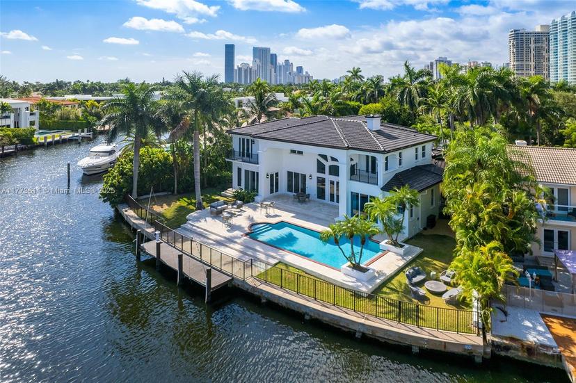Picture of 455 Centre Is, Golden Beach FL 33160