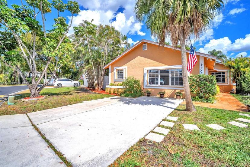 Picture of 5660 SW 99Th Ln, Cooper City FL 33328