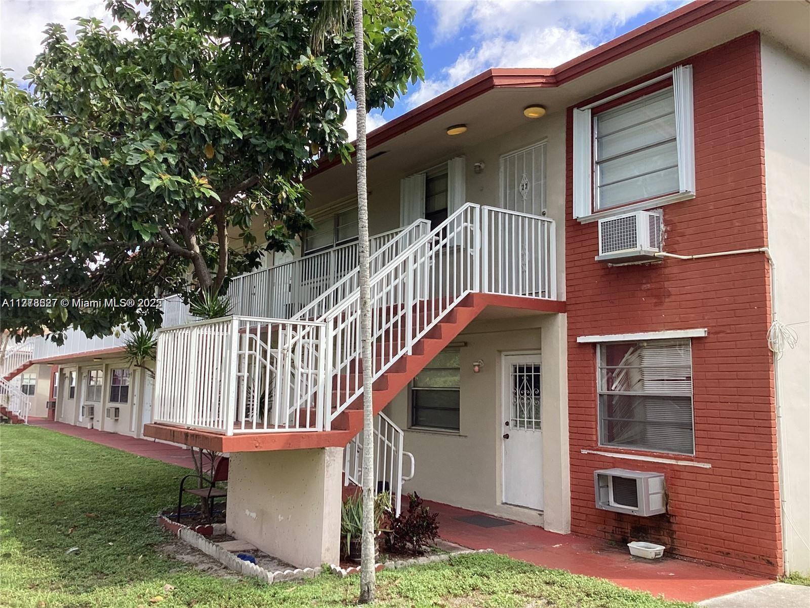 Picture of 2917 Plunkett St # 22C, Hollywood, FL 33020