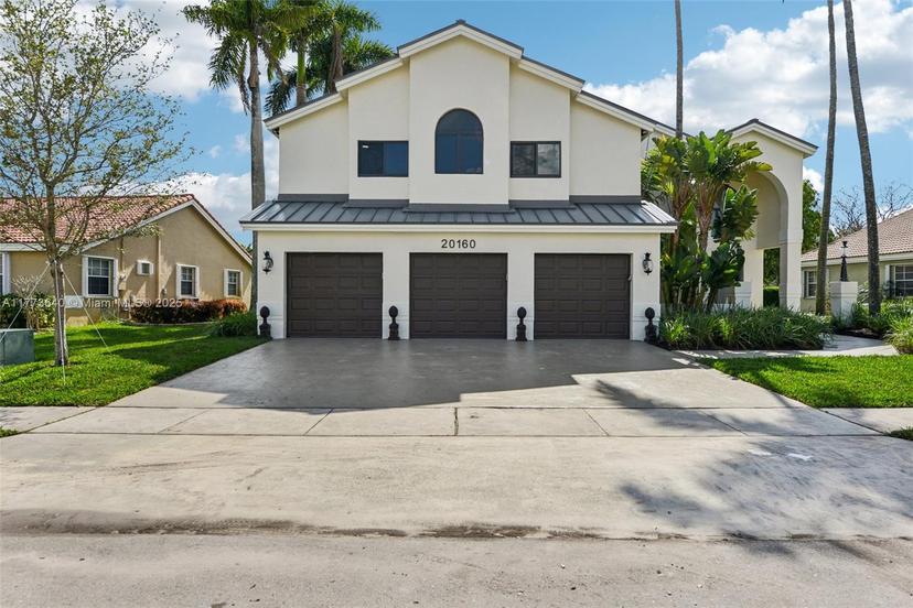 Picture of 20160 NW 9Th Dr, Pembroke Pines FL 33029