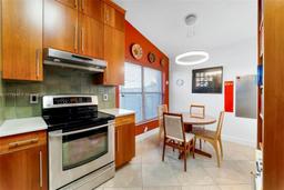 Picture of 746 NW 176Th Ave, Pembroke Pines, FL 33029