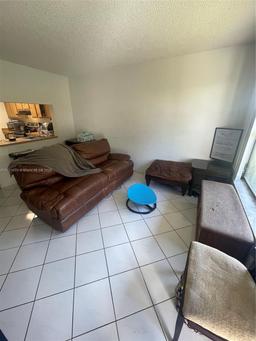 Picture of 10041 Winding Lake Road # 104, Sunrise, FL 33351