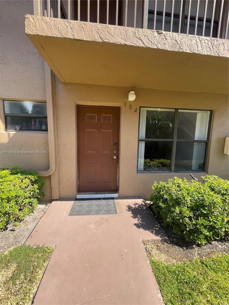 Picture of 10041 Winding Lake Road # 104, Sunrise, FL 33351