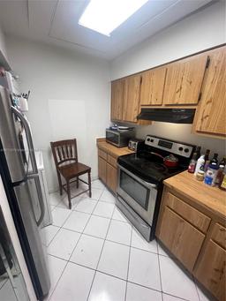 Picture of 10041 Winding Lake Road # 104, Sunrise, FL 33351
