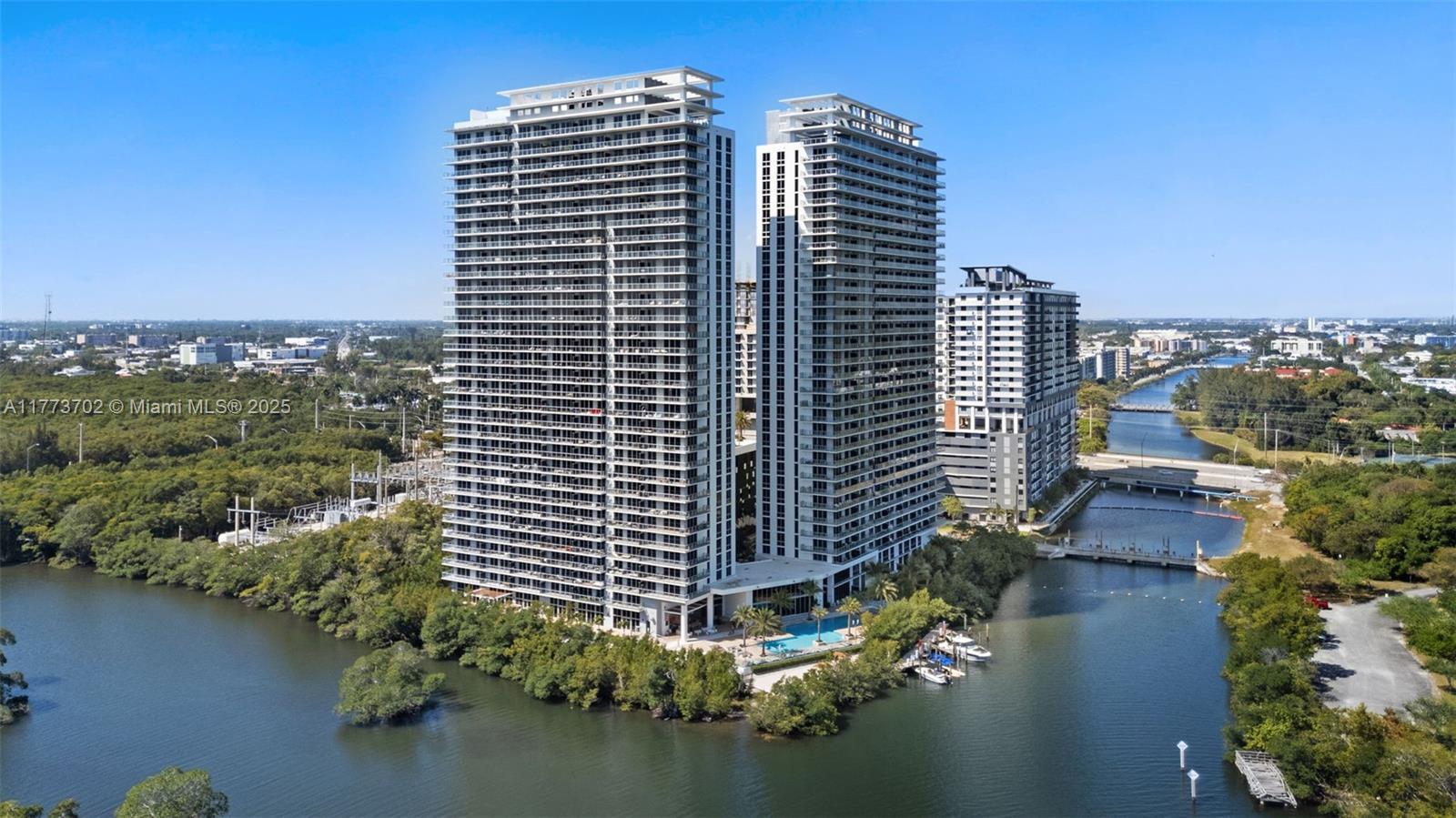 Picture of 16385 Biscayne Blvd # 1019, North Miami Beach, FL 33160