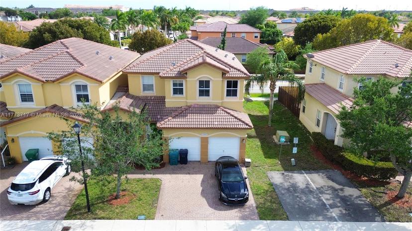 Picture of 10982 NW 86Th Ter # 10982, Doral FL 33178