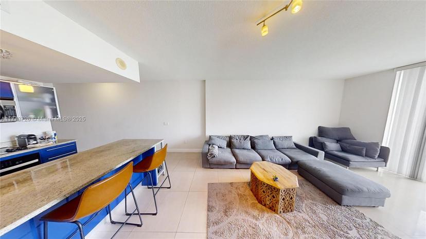 Picture of 185 SW 7Th St # 3502, Miami FL 33130