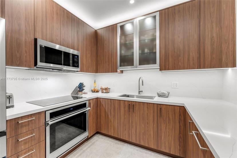 Picture of 443 Coral Way # 10, Coral Gables FL 33134