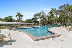 Picture of 4850 NW 29Th Ct # 423, Lauderdale Lakes, FL 33313