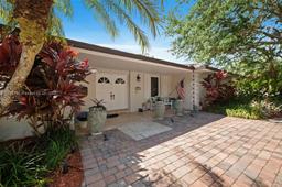 Picture of 10740 SW 74Th Ct, Pinecrest, FL 33156