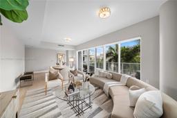 Picture of 6103 Aqua Ave # 401, Miami Beach, FL 33141