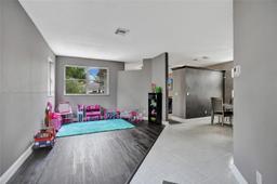 Picture of 218 NW 75Th Ter, Plantation, FL 33317