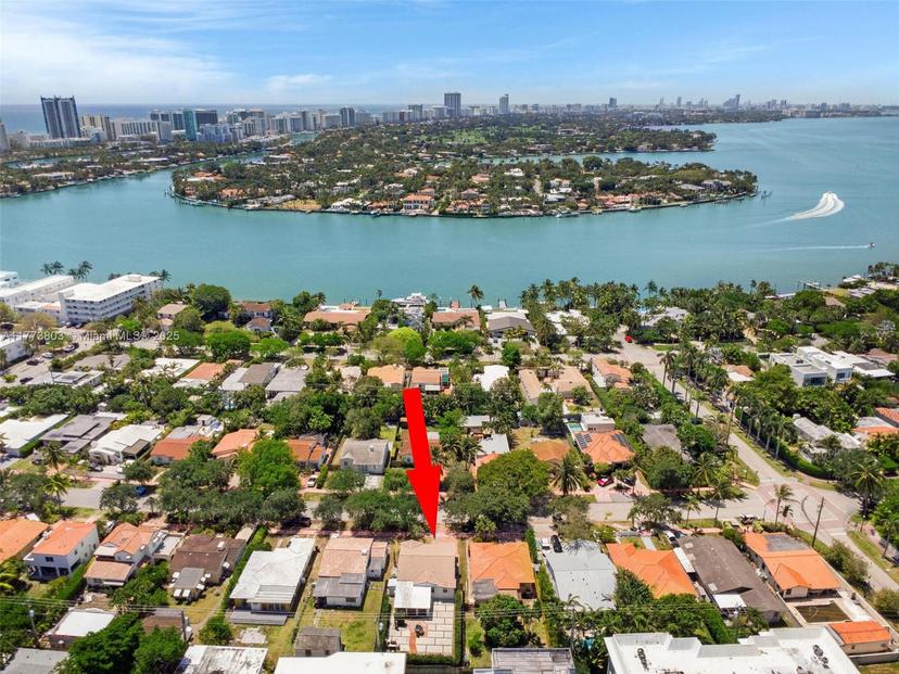 Picture of 1185 Biarritz Dr, Miami Beach FL 33141