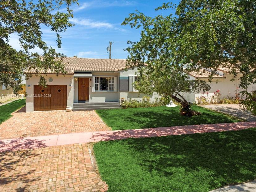 Picture of 1185 Biarritz Dr, Miami Beach FL 33141