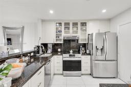 Picture of 851 NE 14Th Ave # 418, Hallandale Beach, FL 33009
