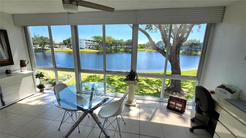 Picture of 2115 E Cambridge E # 2115, Deerfield Beach FL 33442
